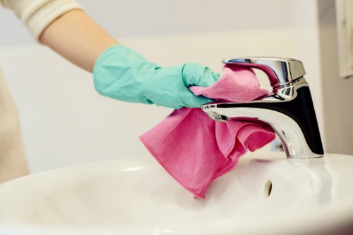 Edgware cleaners providing professional home cleaning service