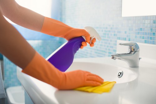 About us content for Edgware Cleaners emphasizing quality and trust